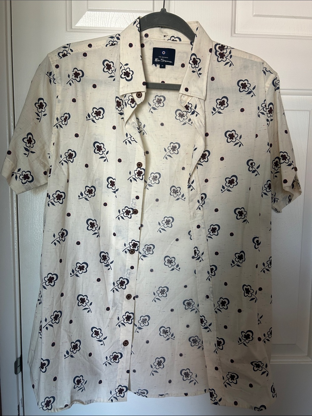 Ben Sherman Cream Short-Sleeve Floral Button-Down Shirt